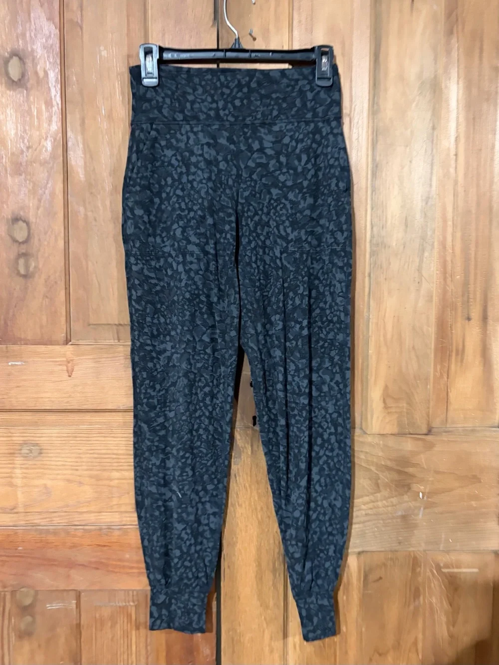 Lululemon – Align Jogger 28” – Wild Thing Camo Deep Coal Multi – Sz. 6
